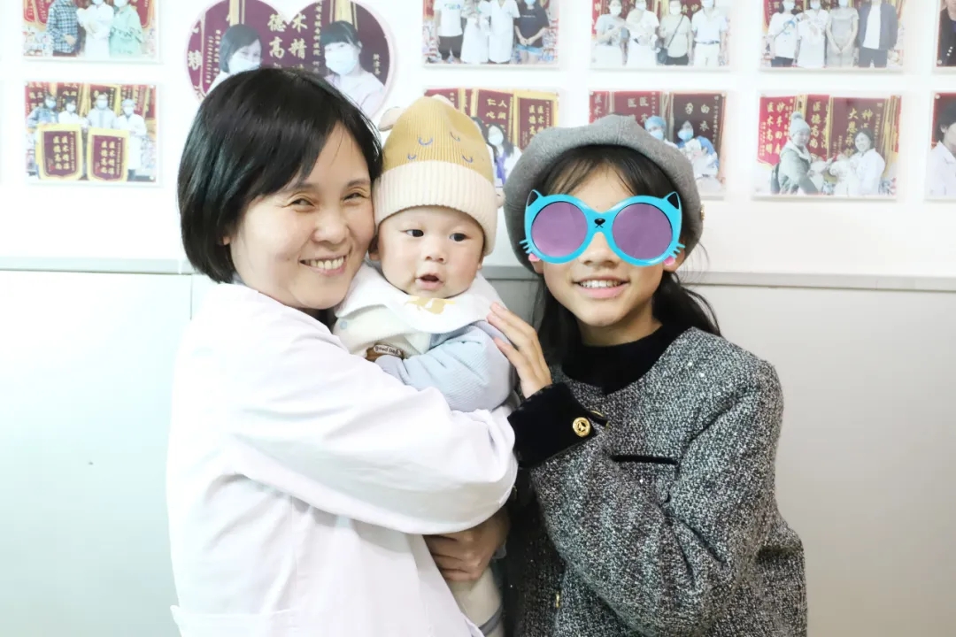 彝族阿依在何庆医生帮助下如愿好孕